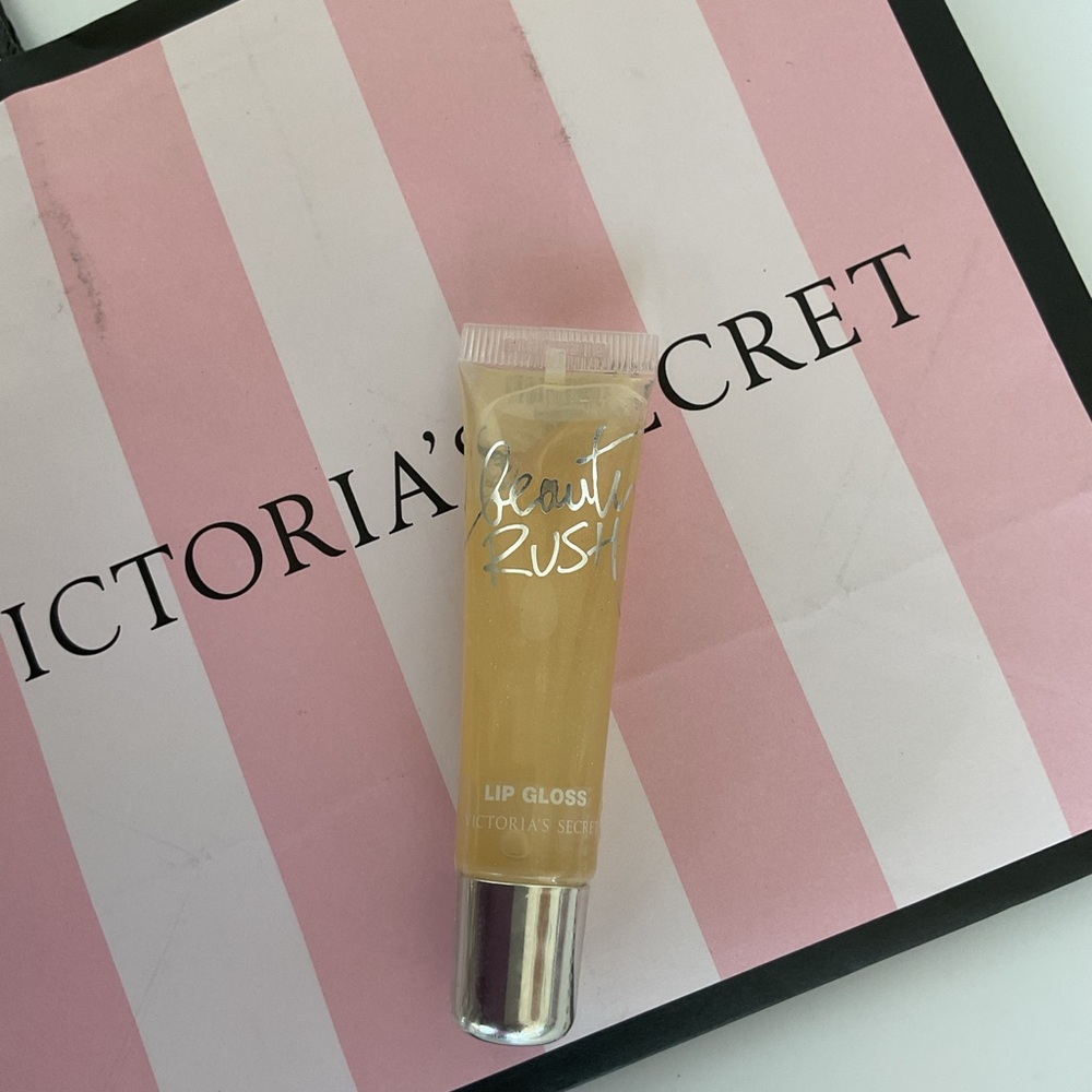 Victorias Secret Beauty Rush Lipgloss in Sugar High. NWT